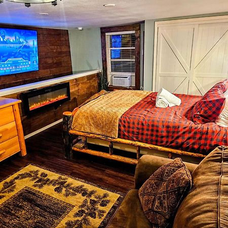 Private Cabin- Breakfast - Double Tub - 75In Tv - Sup - Washer Dryer - Bbq West Point Dış mekan fotoğraf