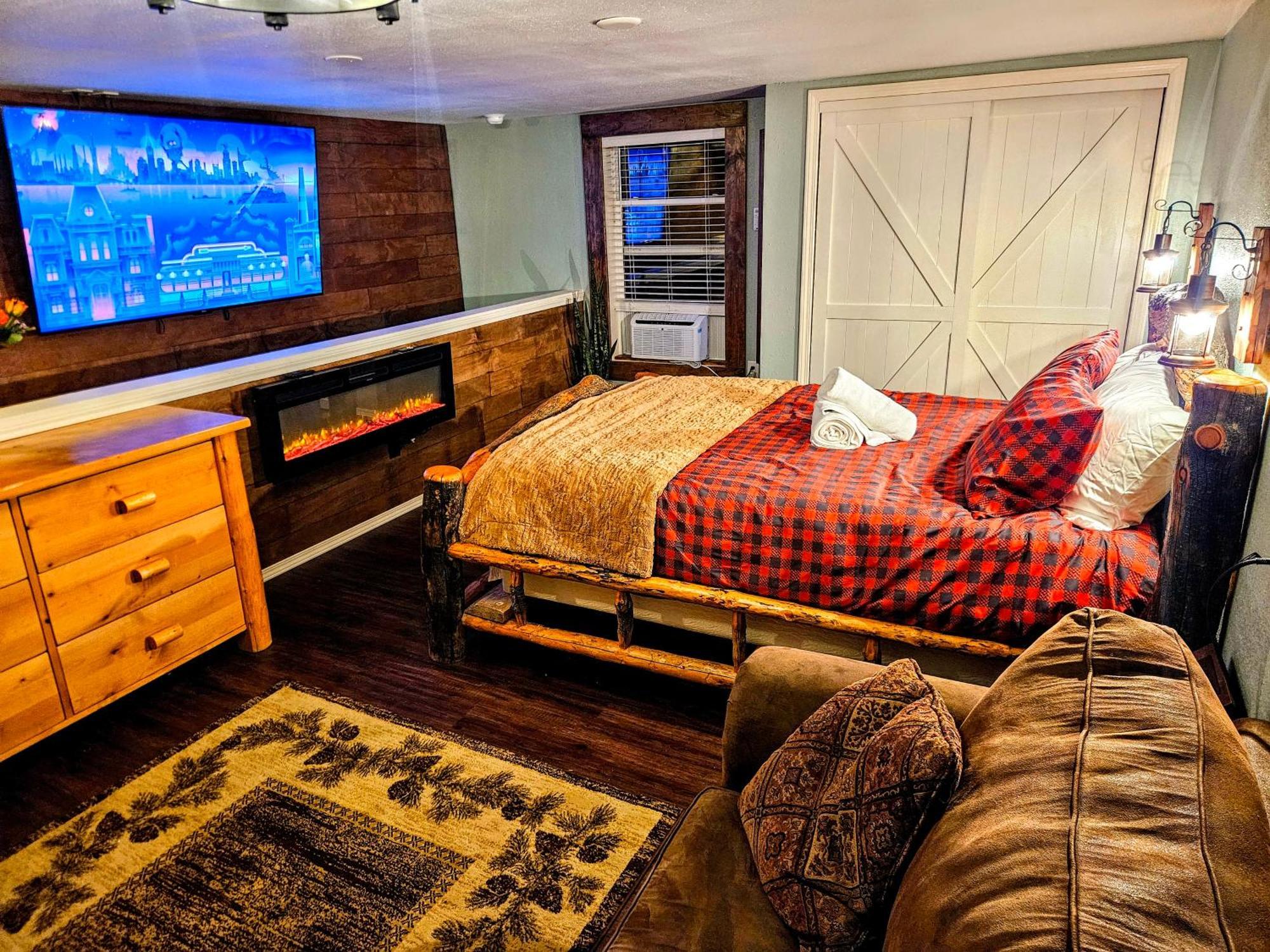 Private Cabin- Breakfast - Double Tub - 75In Tv - Sup - Washer Dryer - Bbq West Point Dış mekan fotoğraf